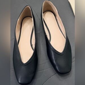 LOFT Women's Black V‑Cut Leather Ballet Flats